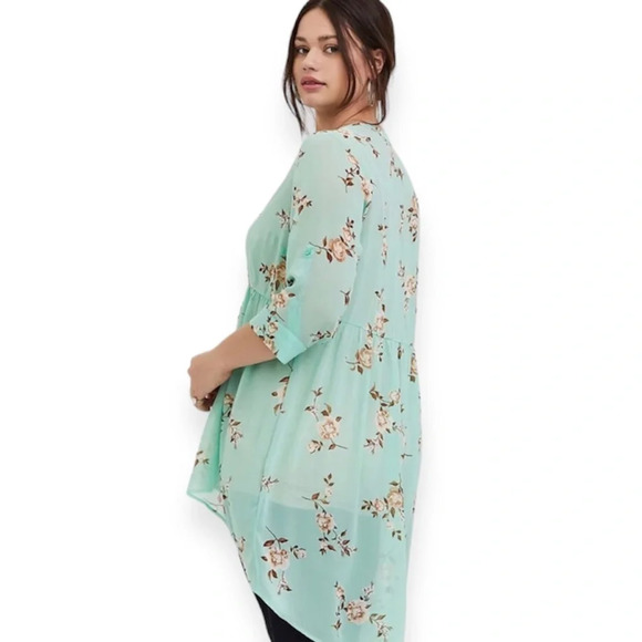 Torrid Floral Chiffon Hi- Low Baby Doll Tunic Blouse - Picture 3 of 5